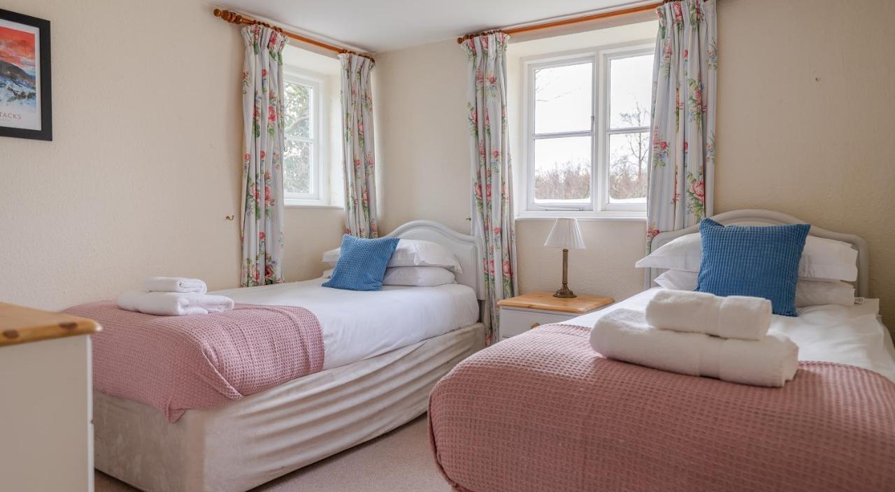 Jubilee Cottage Rusland Екстериор снимка